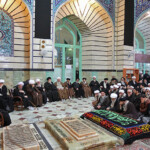 رونمایی از سنگ مزار مرحوم آیت الله العظمی گلپایگانی رونمایی از سنگ مزار مرحوم آیت الله العظمی گلپایگانی - آیت الله میلانی