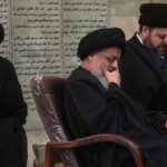 رونمایی از سنگ مزار مرحوم آیت الله العظمی گلپایگانی رونمایی از سنگ مزار مرحوم آیت الله العظمی گلپایگانی - آیت الله میلانی