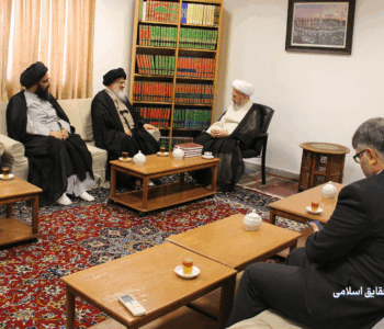 دیدار مرجع عالیقدر حضرت آیت الله العظمی حاج شیخ جعفر سبحانی و حضرت آیت الله سید علی حسینی میلانی حفظهما الله